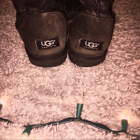 black uggs - Picture 2 of 3